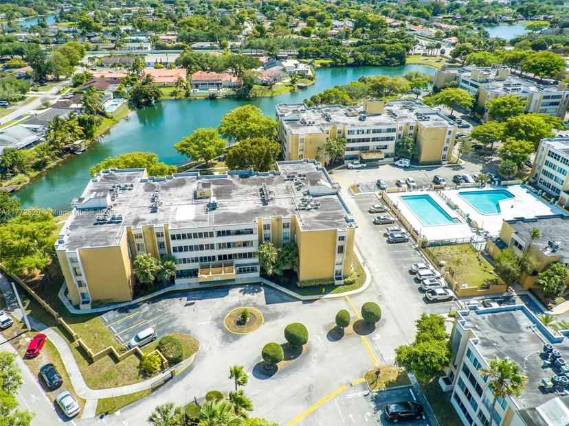 Picture of 6861 SW 147Th Ave # 2C, Miami FL 33193