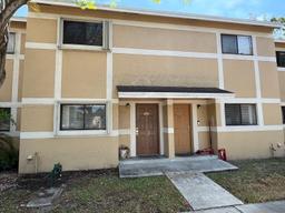 Picture of 9491 N Palm Cir N # 9491, Pembroke Pines, FL 33025