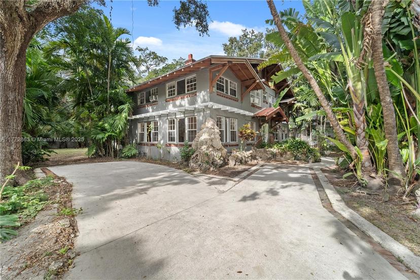 Picture of 752 NW 7Th St Rd, Miami FL 33136
