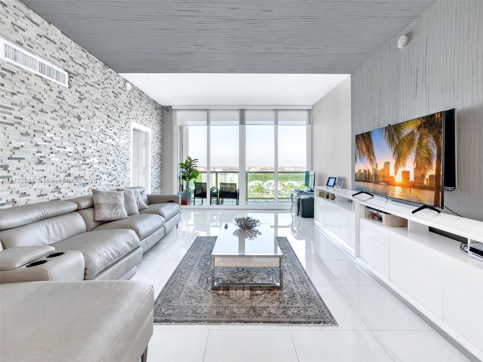 Picture of 100 Bayview Dr, Sunny Isles Beach, FL 33160