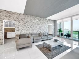 Picture of 100 Bayview Dr, Sunny Isles Beach, FL 33160
