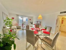 Picture of 319 NE 14Th Ave # 708, Hallandale Beach, FL 33009