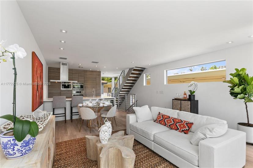 Picture of 645 Michigan Ave, Miami Beach FL 33139