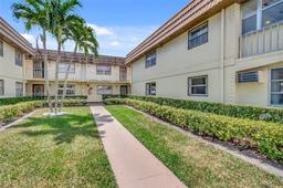 Picture of 71 Saxony B # 71, Delray Beach, FL 33446