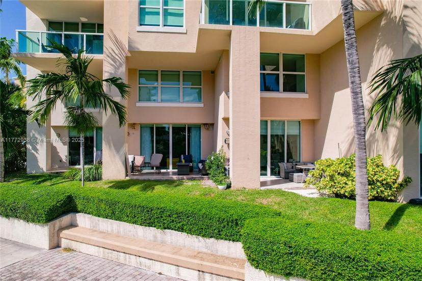 Picture of 3330 NE 190Th St, Aventura FL 33180