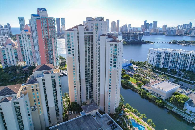 Picture of 3330 NE 190Th St, Aventura FL 33180
