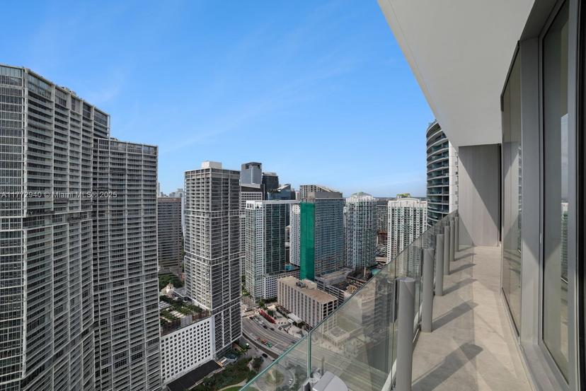 Picture of 300 Biscayne Blvd Way # 4206W, Miami FL 33131
