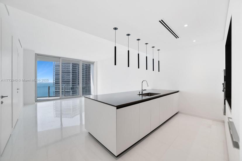Picture of 300 Biscayne Blvd Way # 4206W, Miami FL 33131