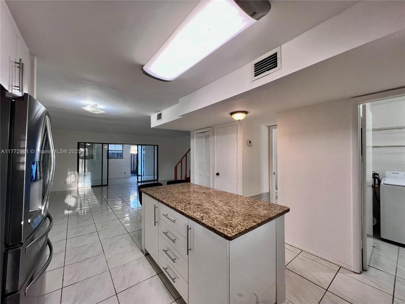 Picture of 2801 N 34Th Ave # 16H, Hollywood FL 33021