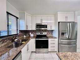 Picture of 2801 N 34Th Ave # 16H, Hollywood, FL 33021