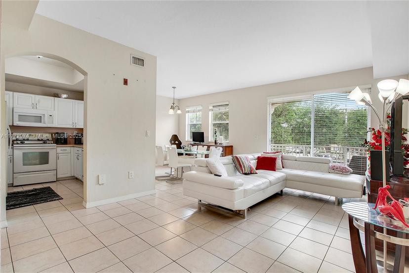 Picture of 8970 W Flagler St # 207, Miami FL 33174