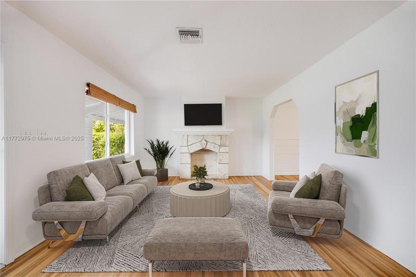 Picture of 385 NE 117Th St, Miami FL 33161