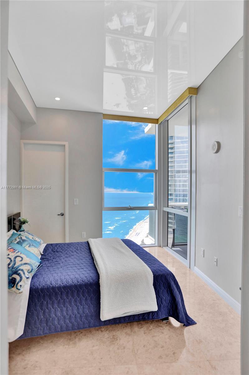 Picture of 18101 Collins Ave # 5104, Sunny Isles Beach FL 33160