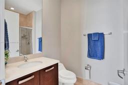 Picture of 18101 Collins Ave # 5104, Sunny Isles Beach, FL 33160