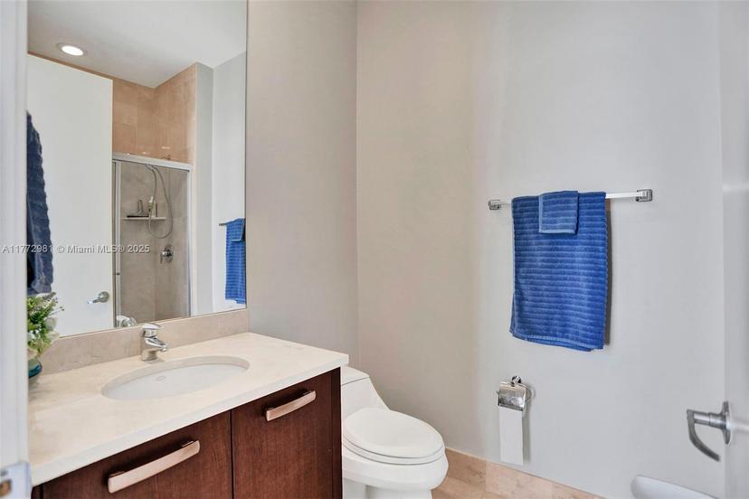 Picture of 18101 Collins Ave # 5104, Sunny Isles Beach FL 33160