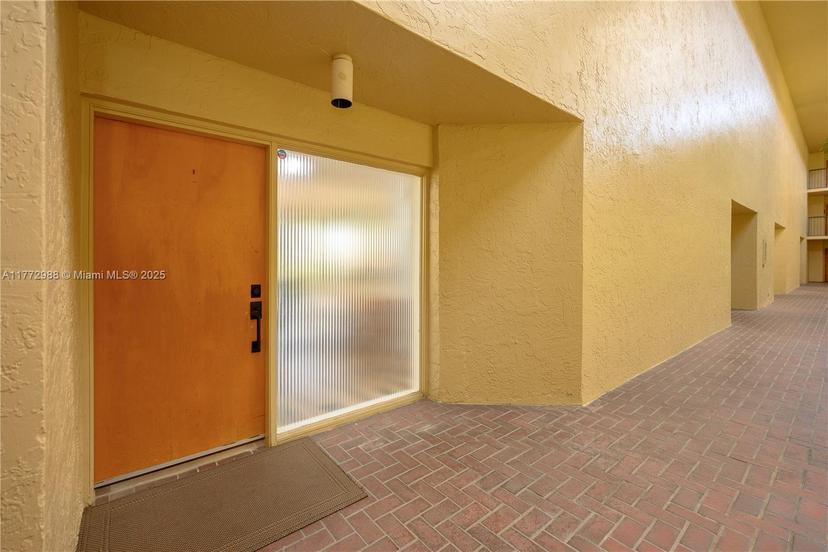 Picture of 6601 SW 116 Ct # 104, Miami FL 33173