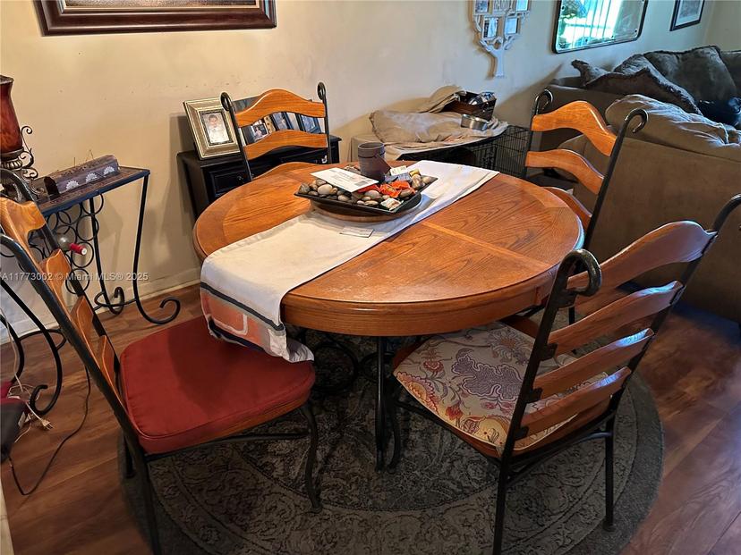 Picture of 10130 Sunrise Lakes Blvd # 112, Sunrise FL 33322