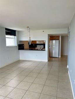 Picture of 2400 SW 3Rd Ave # 605, Miami, FL 33129