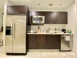 Picture of 5300 NW 87Th Ave # 1006, Doral, FL 33178