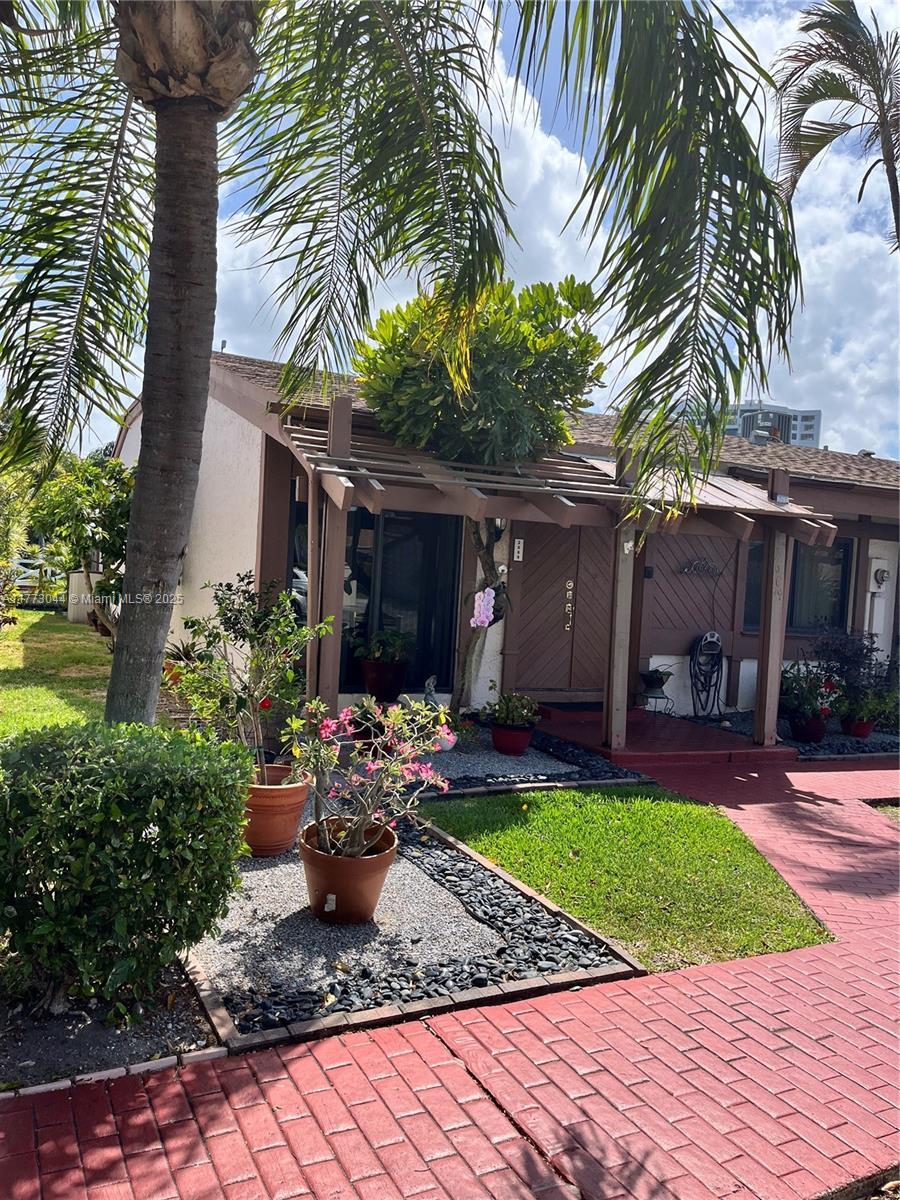 Picture of 2669 S Parkview Dr, Hallandale Beach, FL 33009