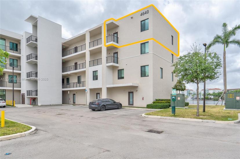 Picture of 4640 NW 84 Ave # 41, Doral FL 33166