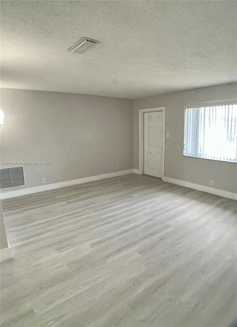 Picture of 6990 NW 17Th St, Margate FL 33063