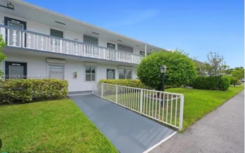 Picture of 372 Markham Q # 372, Deerfield Beach FL 33442