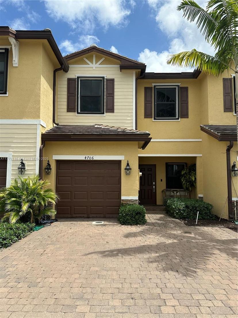 Picture of 4706 Santa Cruz Way, Davie FL 33314