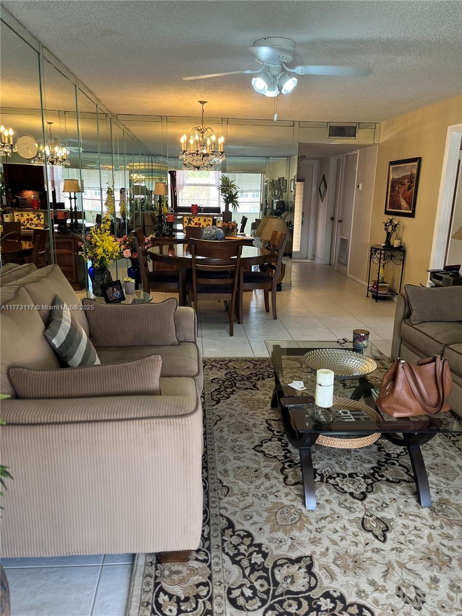 Picture of 9801 Sunrise Lakes Blvd # 301, Sunrise, FL 33322