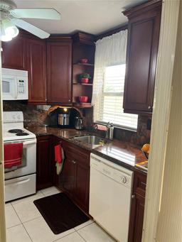 Picture of 9801 Sunrise Lakes Blvd # 301, Sunrise, FL 33322