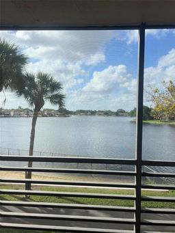 Picture of 1100 Colony Point Circle # 201, Pembroke Pines, FL 33026