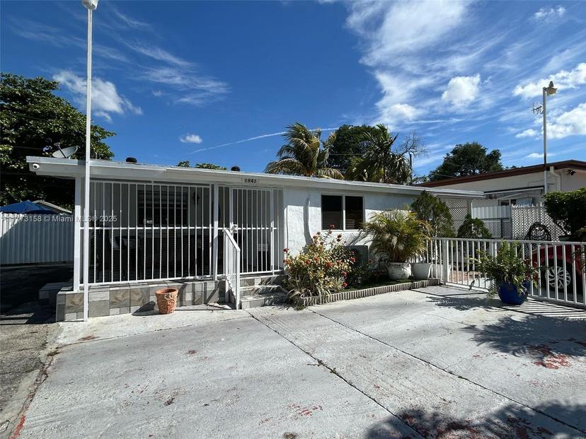 Picture of 1941 NW 113Th Ter, Miami FL 33167