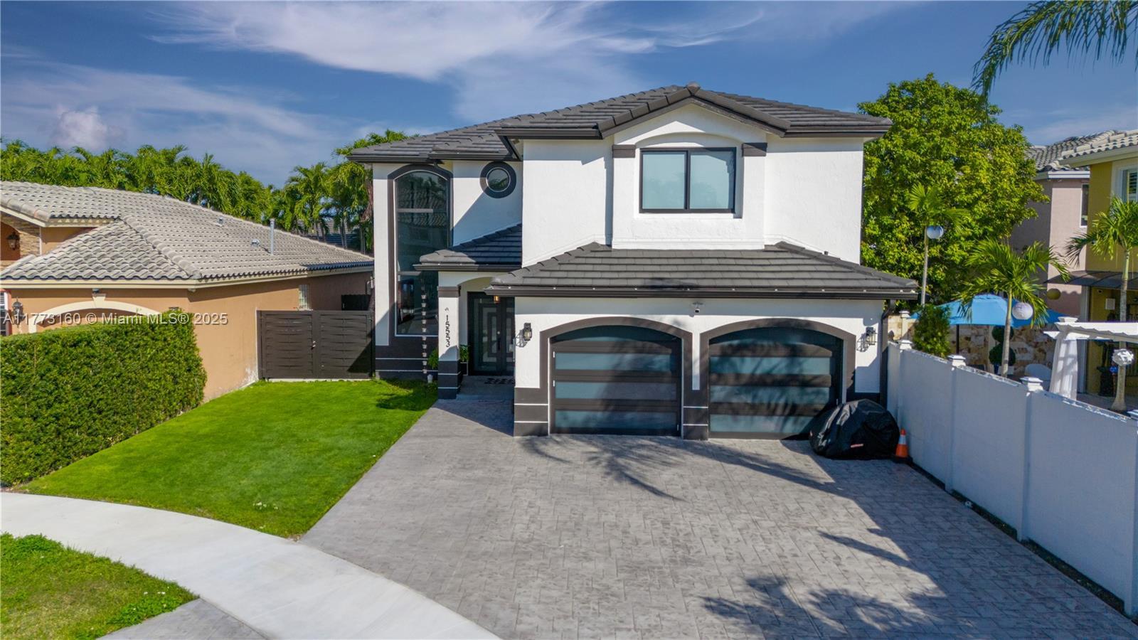 Picture of 15553 SW 95Th St, Miami, FL 33196