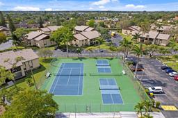 Picture of 337 Pine Ridge Cir # 1, Green Acres, FL 33463