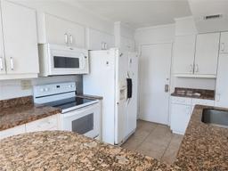 Picture of 3161 S Ocean Dr # 805, Hallandale Beach, FL 33009