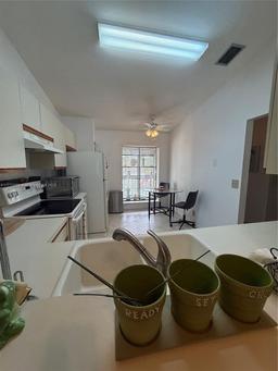 Picture of 3310 Perimeter Dr # 3310, Green Acres, FL 33467