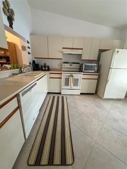Picture of 3310 Perimeter Dr # 3310, Green Acres, FL 33467