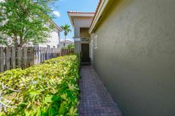 Picture of 1271 NW 171St Ave, Pembroke Pines, FL 33028
