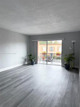 Picture of 7100 Fairway Dr # K10, Miami Lakes, FL 33014