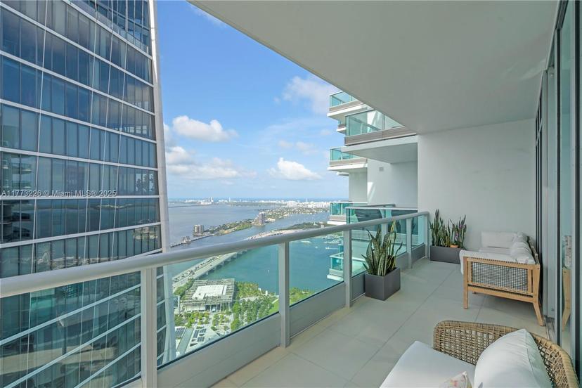 Picture of 900 Biscayne Blvd # 6109, Miami FL 33132