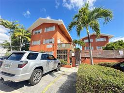 Picture of 421 NE 68Th St # 8, Miami, FL 33138