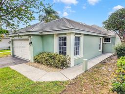 Picture of 2719 Arrowwood Ct, Davie, FL 33328