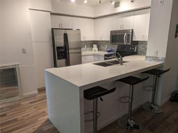 Picture of 19901 E Country Club Dr # 2305, Aventura, FL 33180