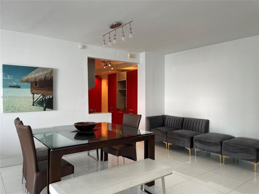 Picture of 4001 S Ocean Dr # 8R, Hollywood FL 33019