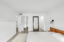 Picture of 1025 Alton Rd # 308, Miami Beach, FL 33139