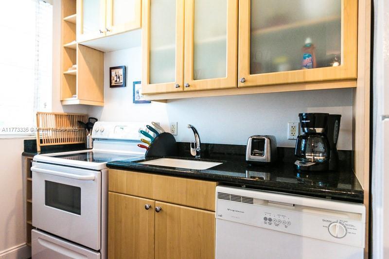 Picture of 420 15Th St # 306, Miami Beach FL 33139