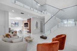 Picture of 1005 NW 100Th Ave, Miami, FL 33172
