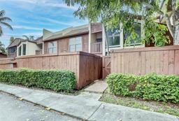 Picture of 6947 SW 115Th Pl # E36, Miami, FL 33173