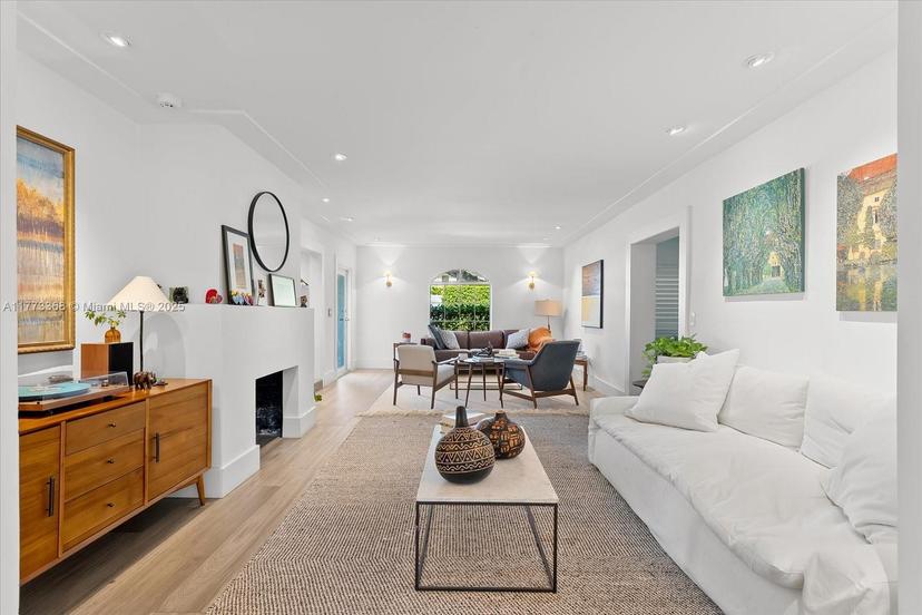 Picture of 4228 Alton Rd, Miami Beach FL 33140
