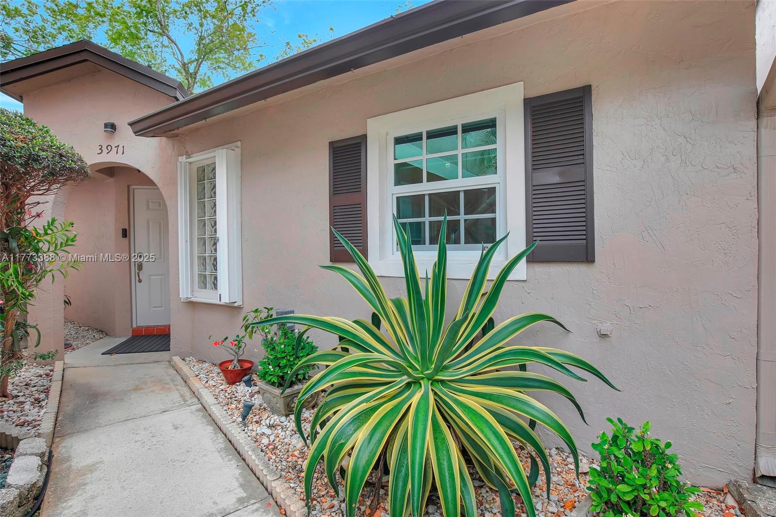 Picture of 3971 NW 122Nd Ter, Sunrise, FL 33323